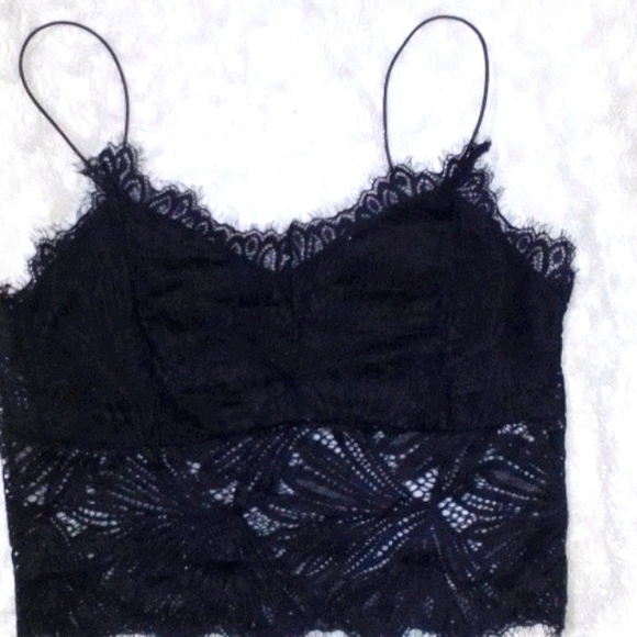 Cotton On Tops - crop tops and boob tubes.